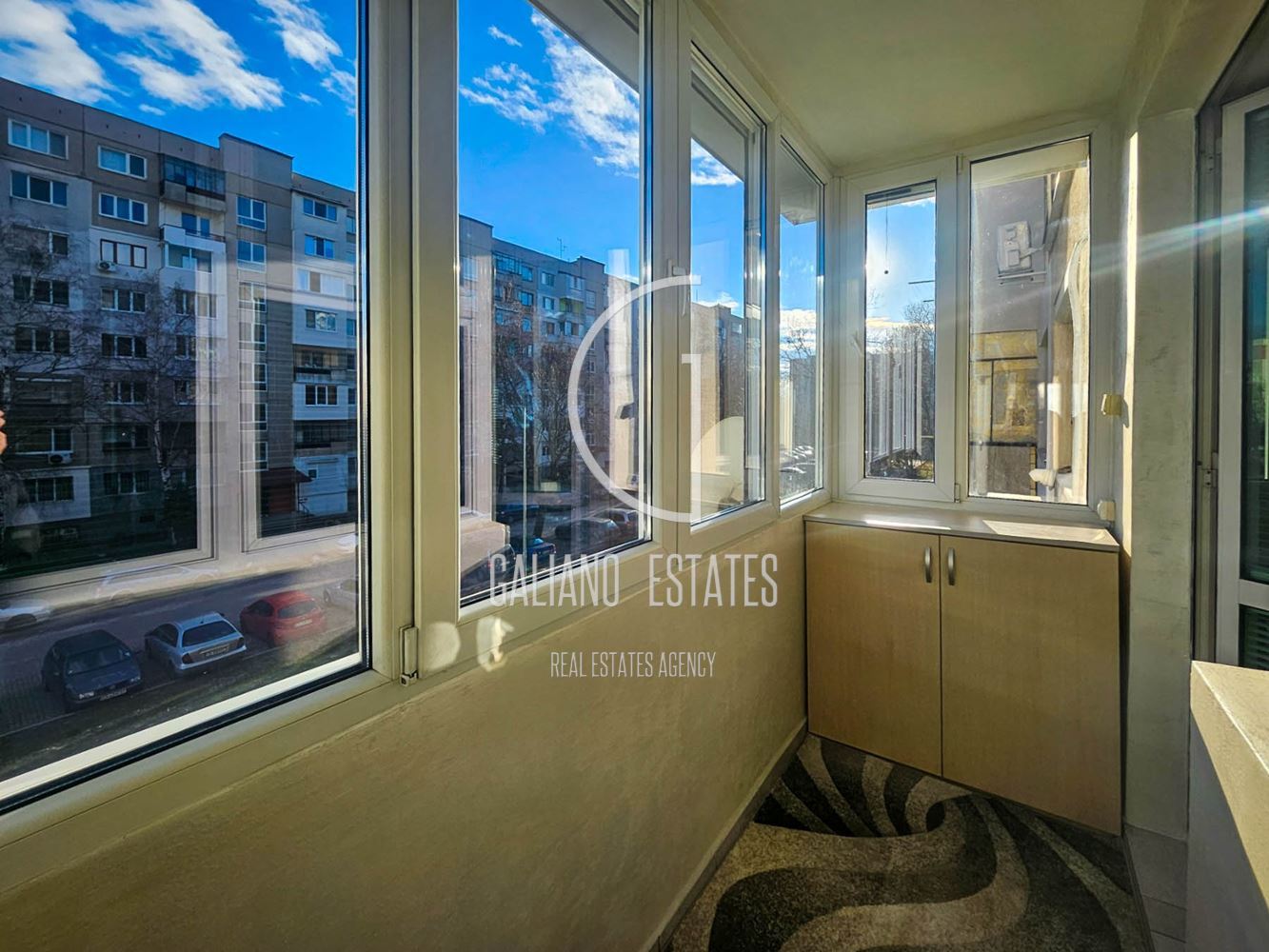 Отличен двустаен апартамент в ж.к. Надежда 3 - 0