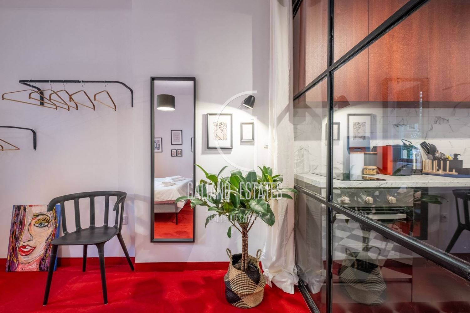 Чудесен инвестиционен имот в Център - 0