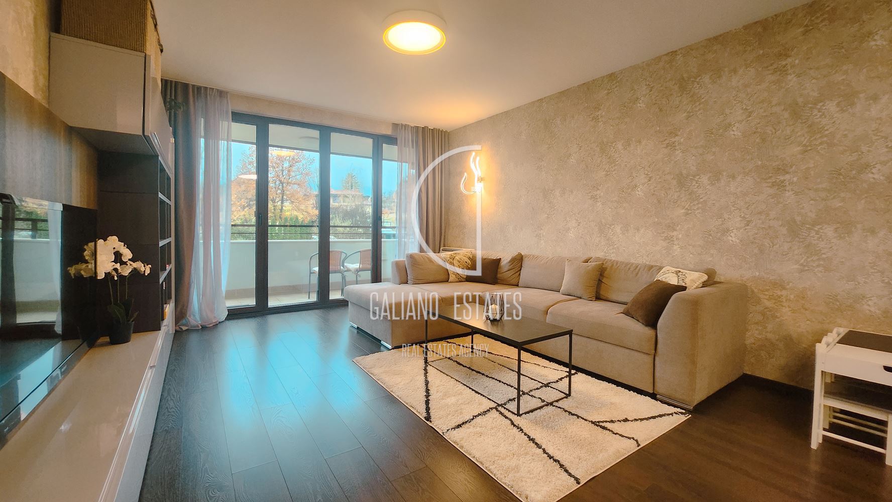 Четиристаен апартамент в затворен комплекс в местност Камбаните - 0