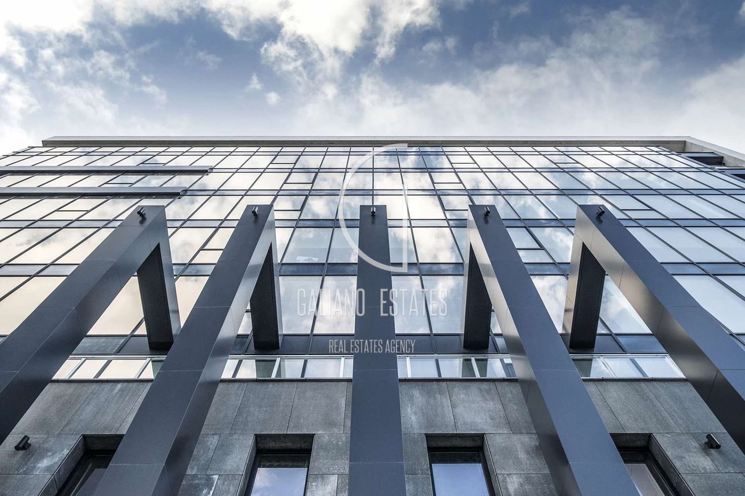 Представителен офис с панорамна 360° гледка в престижна бизнес сграда – Младост 4 - 0