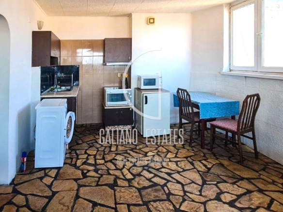 Просторен двустаен апартамент в ж.к. Младост 1 - 0