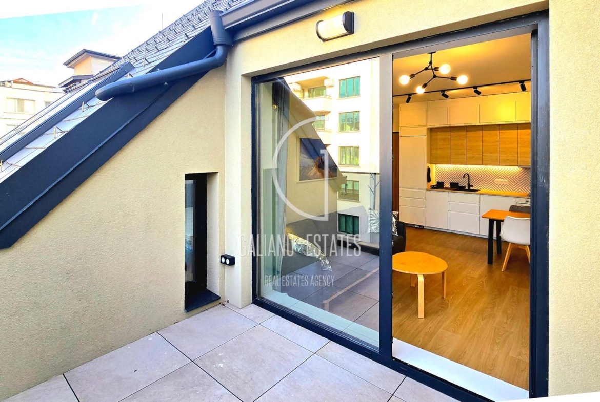 Уютен двустаен апартамент до метростанция Джеймс Баучер - 0