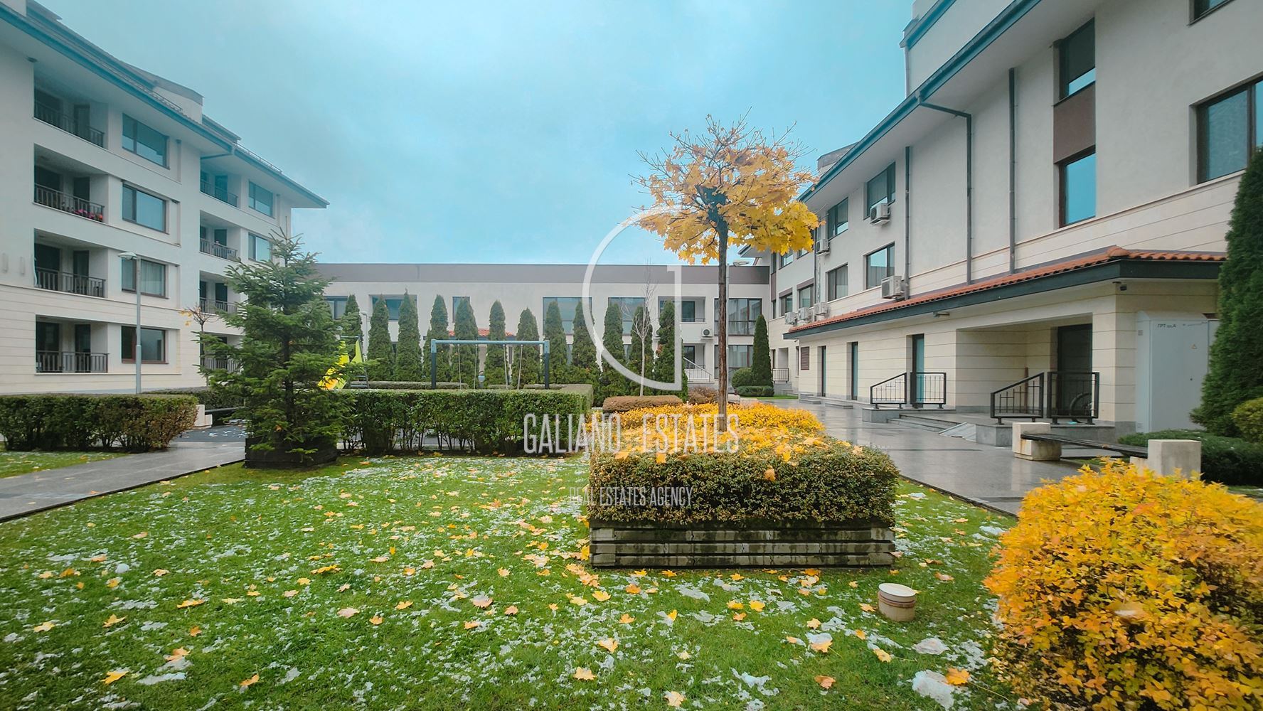 Четиристаен апартамент в затворен комплекс в местност Камбаните - 0