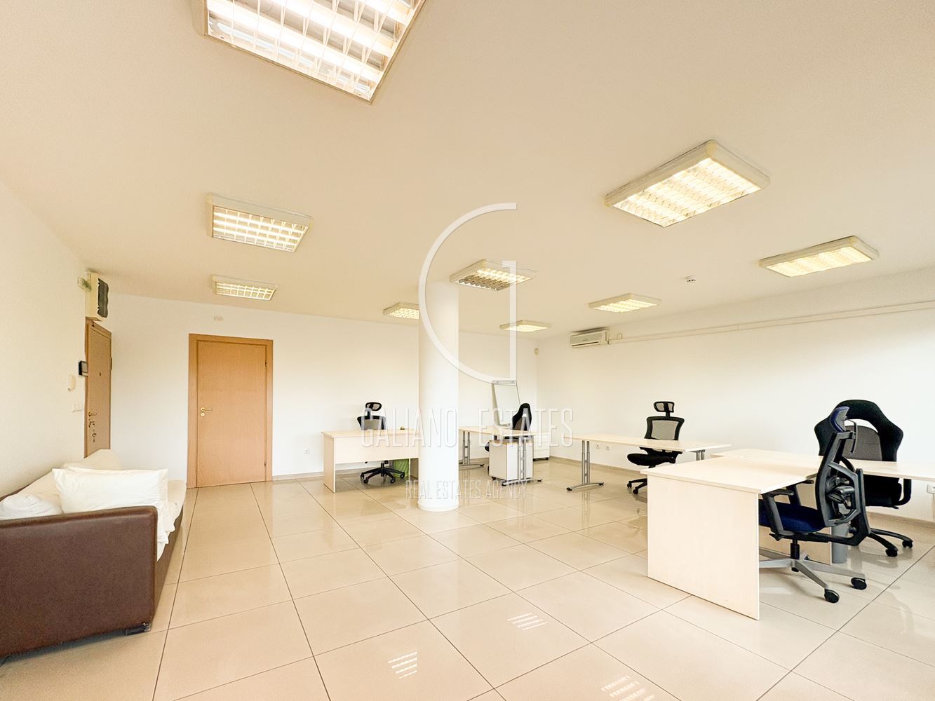 Офис в бизнес сграда, кв.Стрелбище - 0