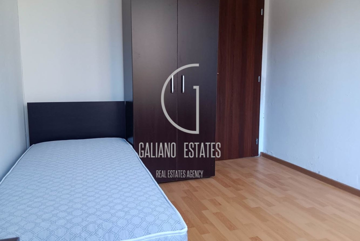 Четиристаен апартамент кв. Медицинска академия - 0