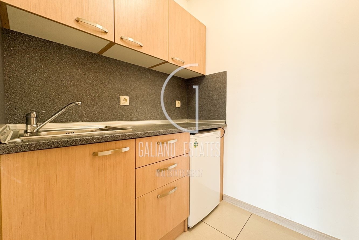 Офис в бизнес сграда, кв.Стрелбище - 0