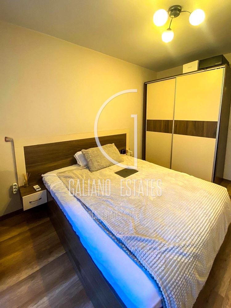 Компактен тристаен апартамент в кв. Кръстова вада - 0