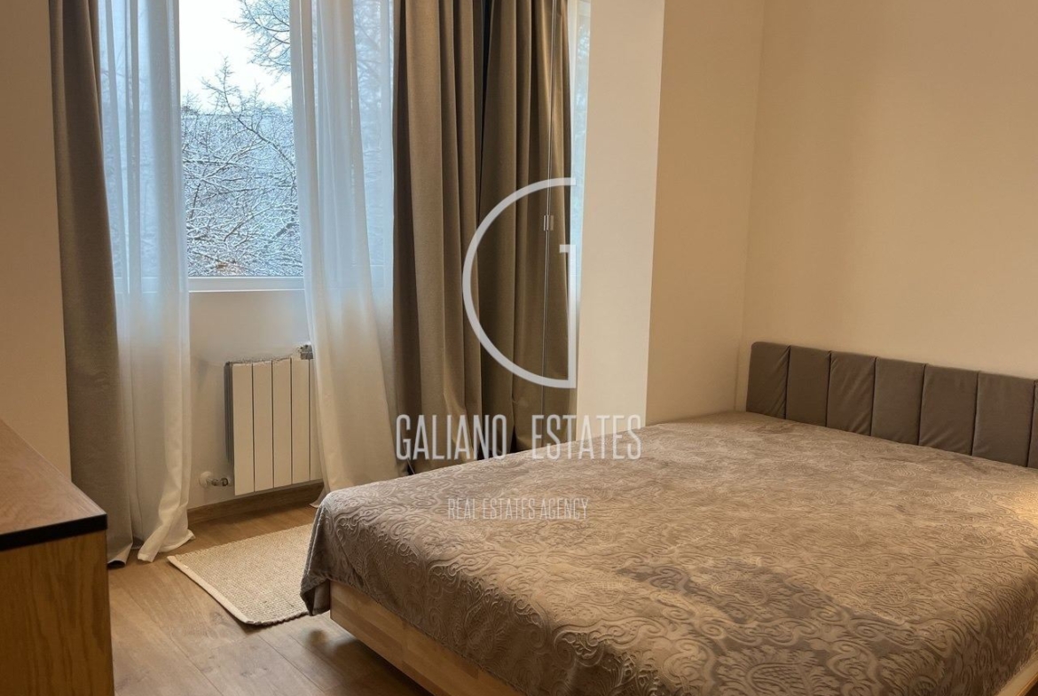 Напълно реновиран двустаен апартамент в Младост 2 - 0