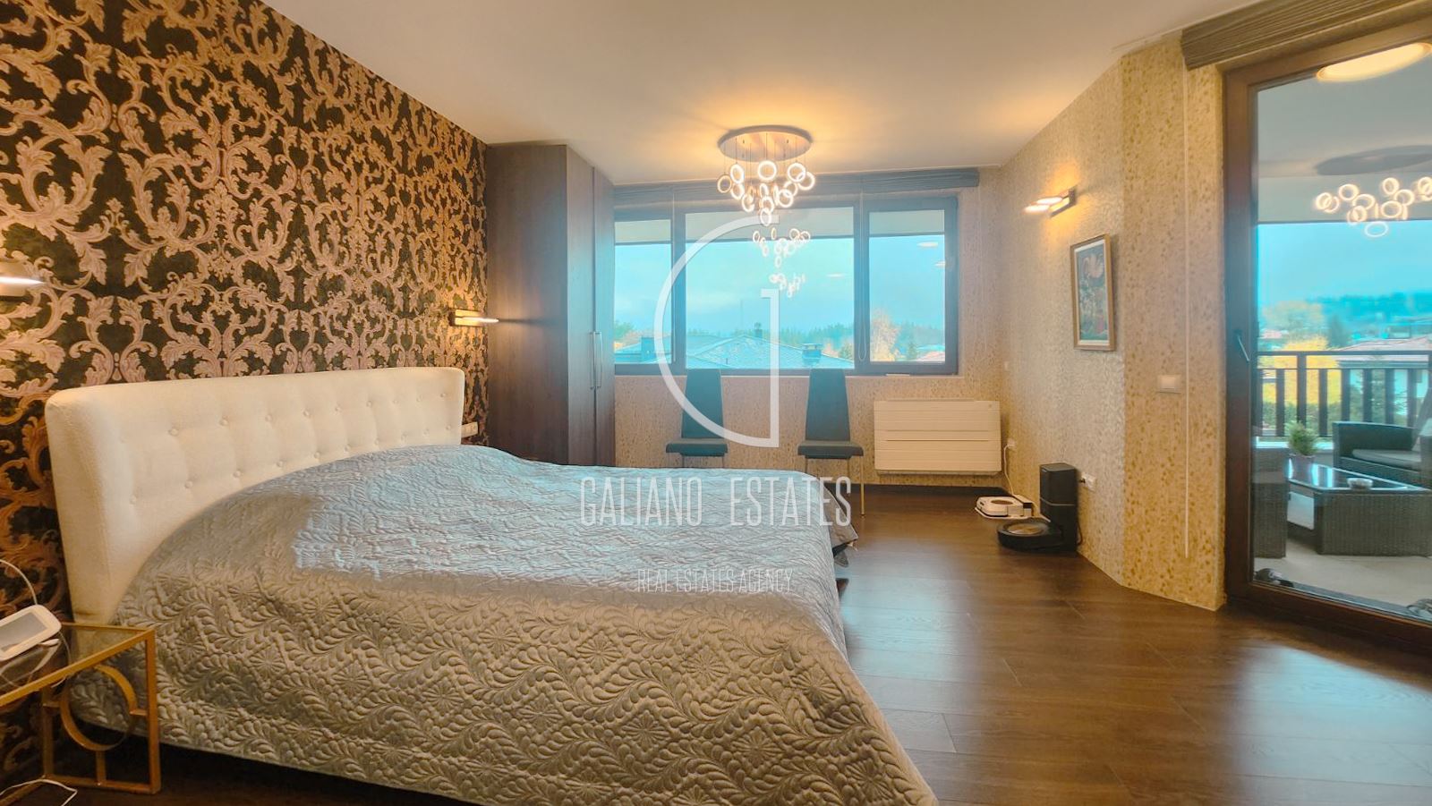 Четиристаен апартамент в затворен комплекс в местност Камбаните - 0