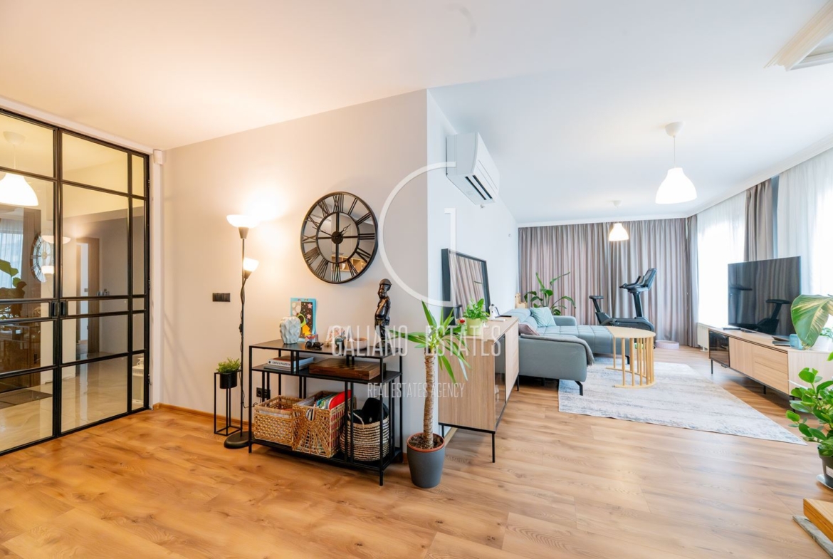 Мезонет с прекрасни тераси до парк - 0