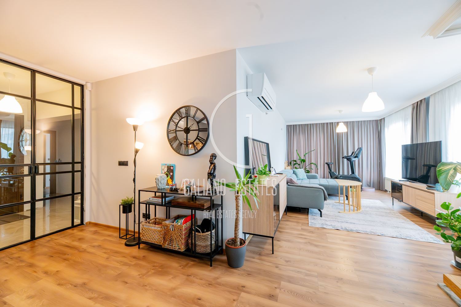 Мезонет с прекрасни тераси до парк - 0