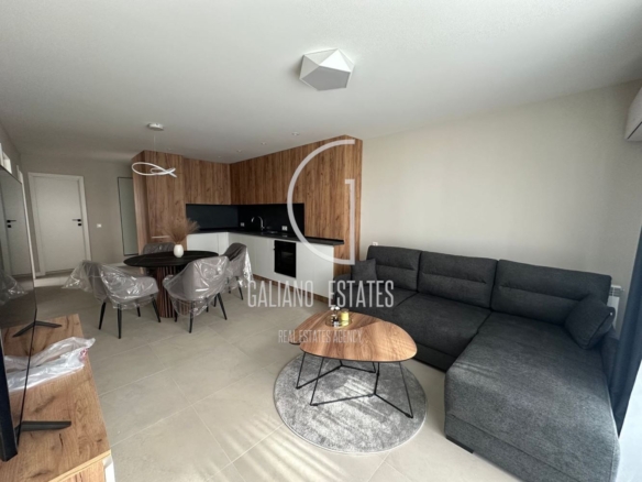 Тристаен апартамент в комплекс "Валета Гардън" - 0