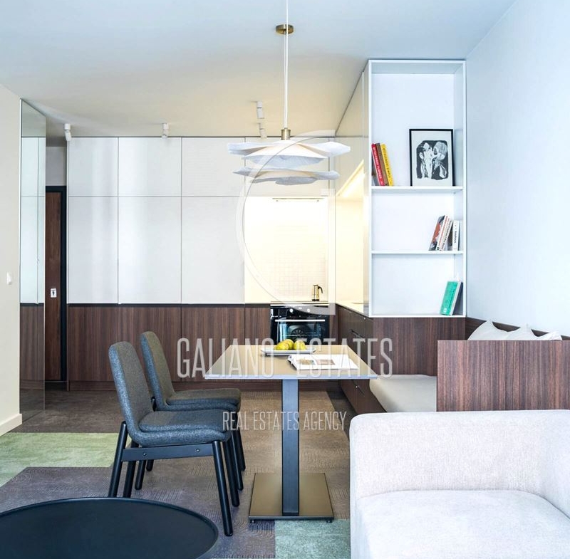 Дизайнерски двустаен апартамент в кв. Кръстова вада - 0