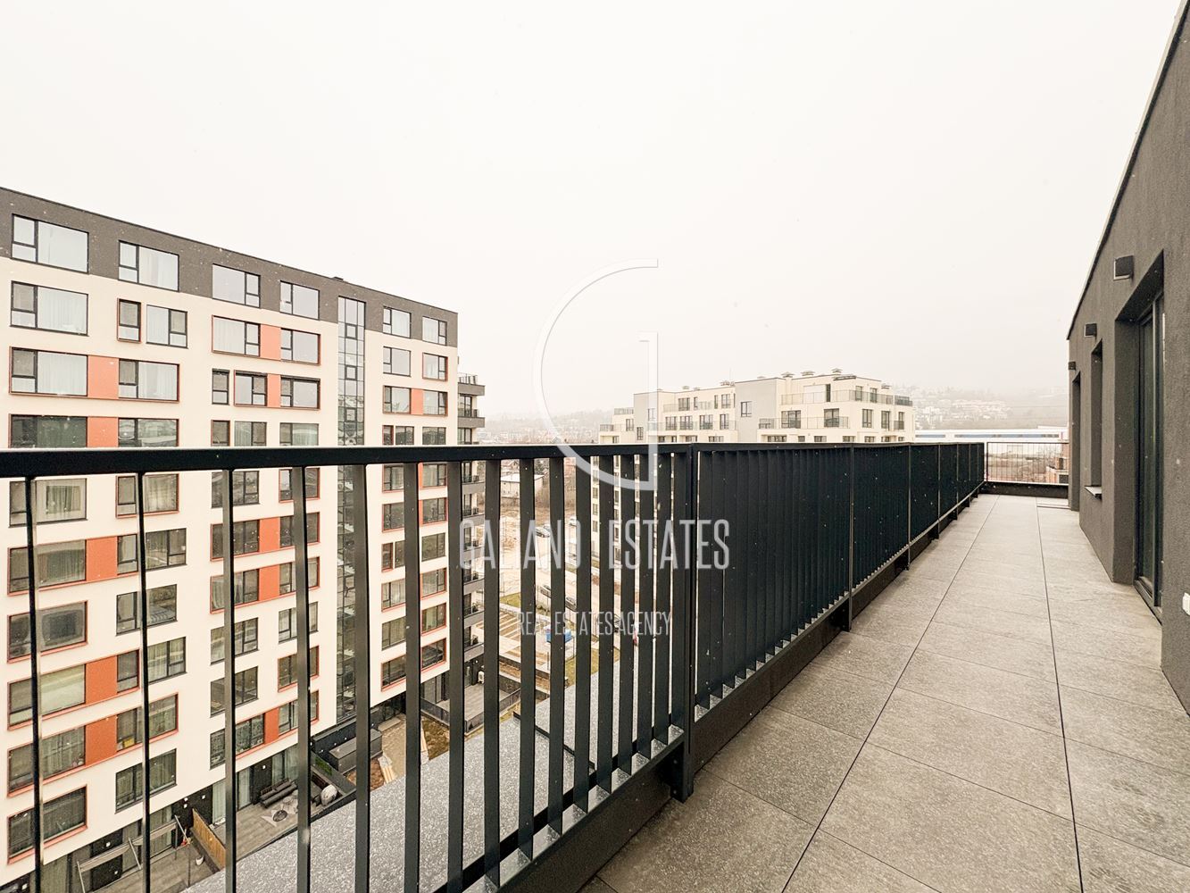 Четиристаен пентхаус с панорамни гледки в Манастирски ливади – изток - 0