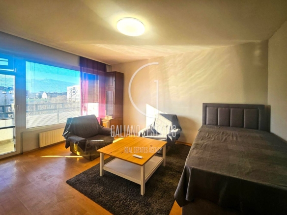 Южен двустаен апартамент в ж.к. Хаджи Димитър - 0