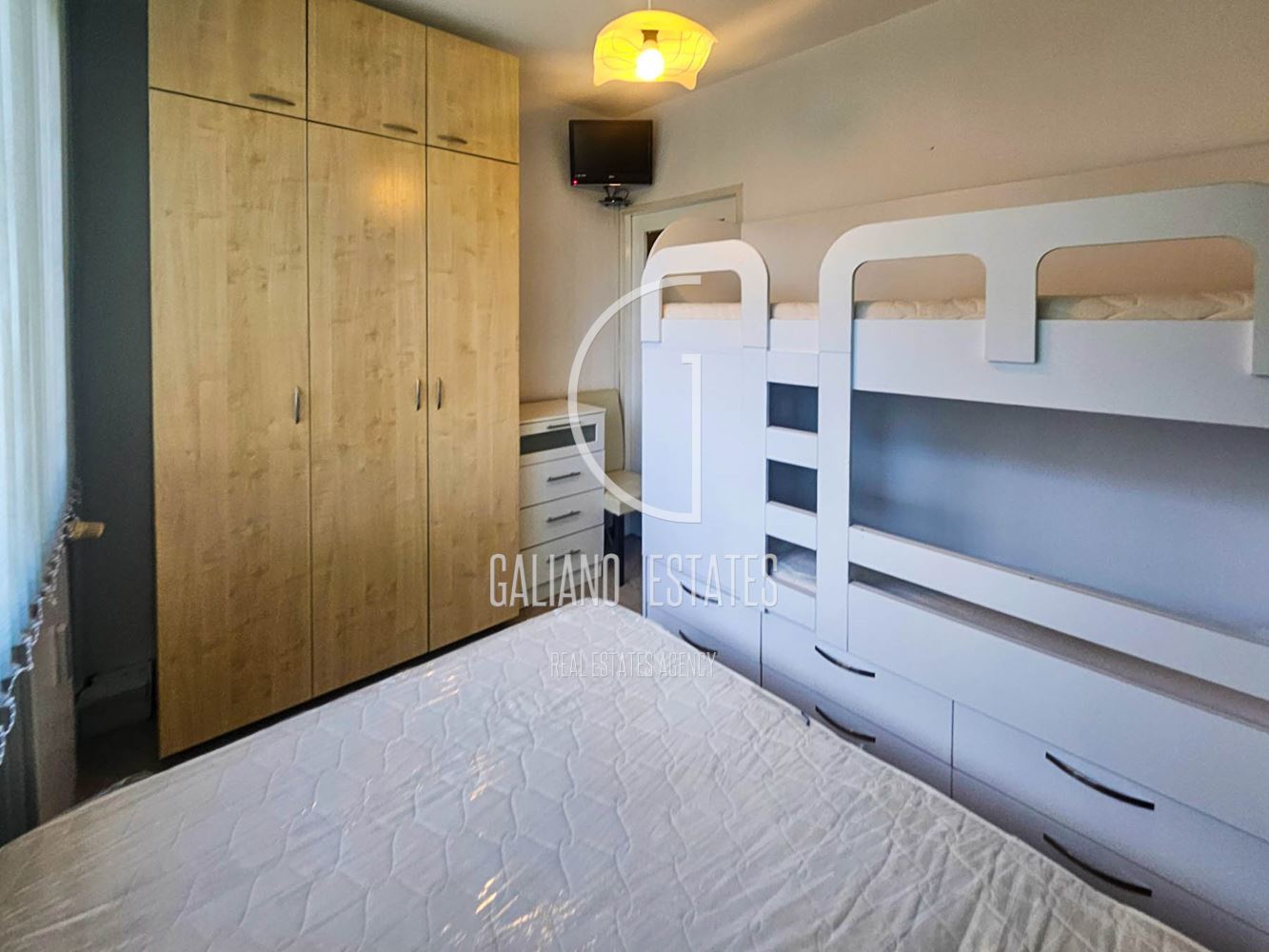 Отличен двустаен апартамент в ж.к. Надежда 3 - 0