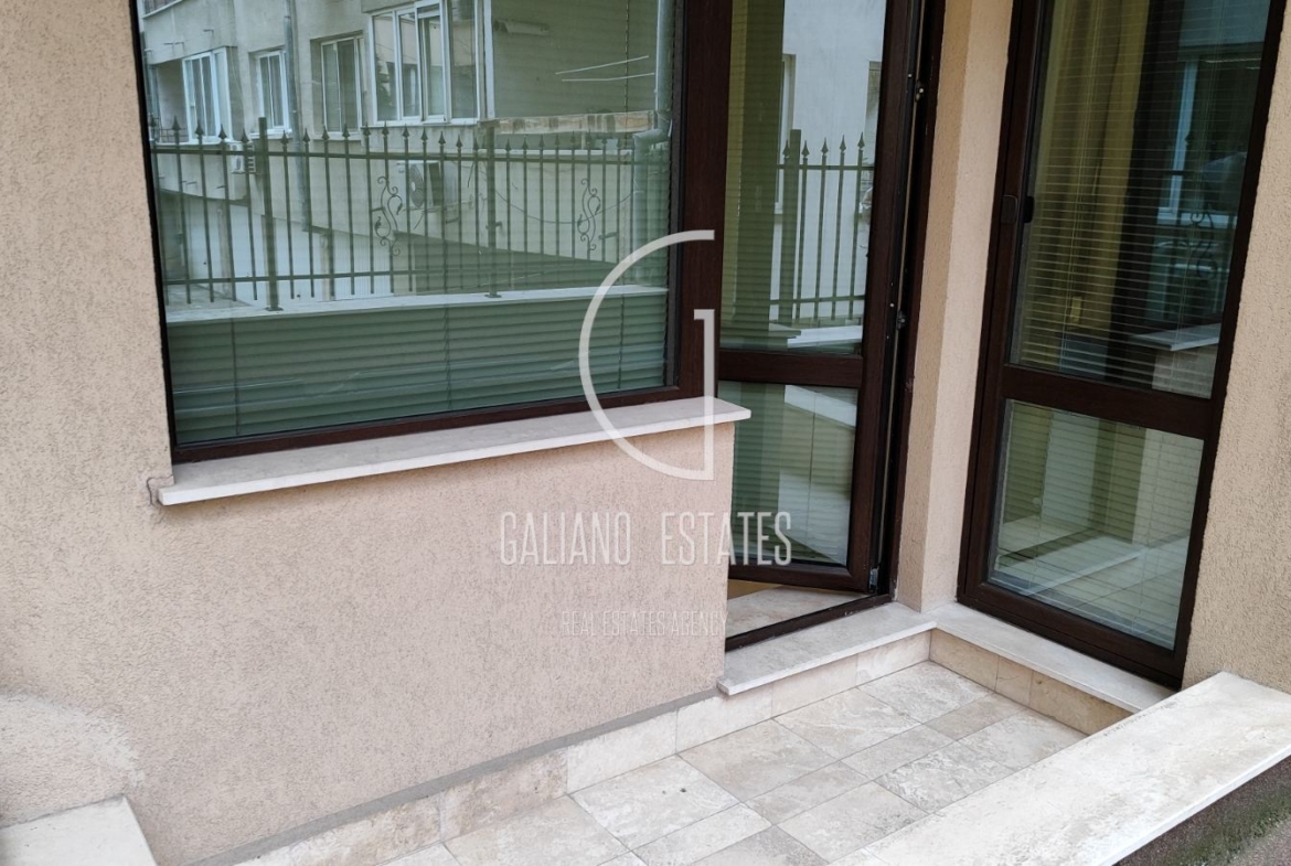 Апартамент с две спални до метростанция Джеймс Баучер - 0