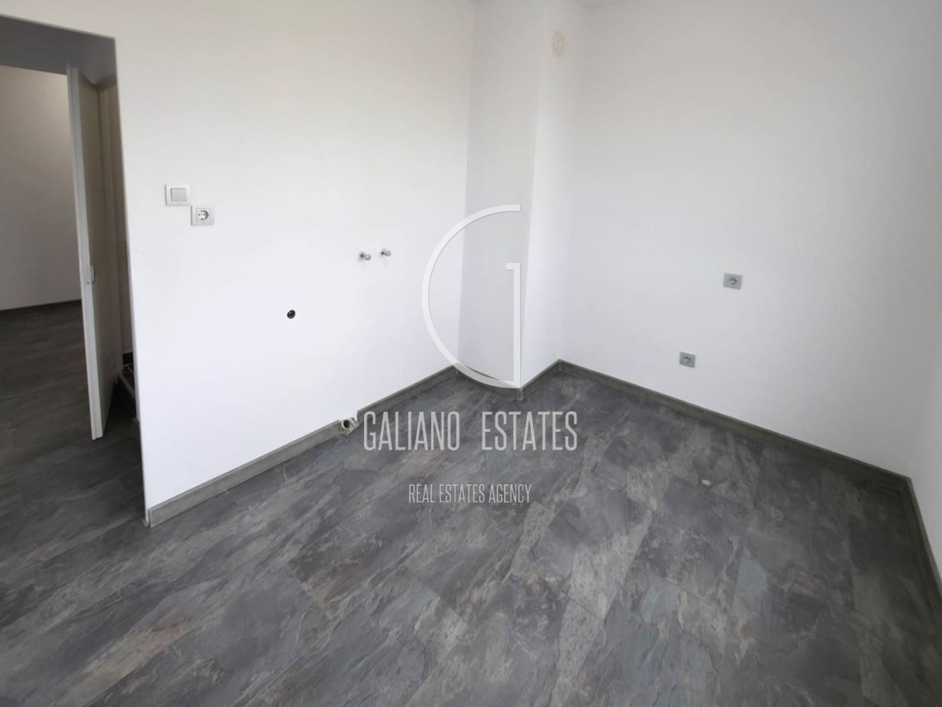 Двустаен апартамент в жк. Младост 3 - 0