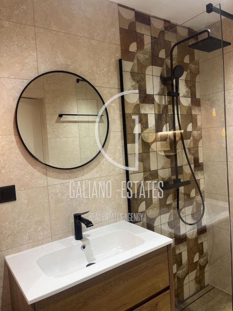 Двустаен апартамент в Кръстова вада - 0