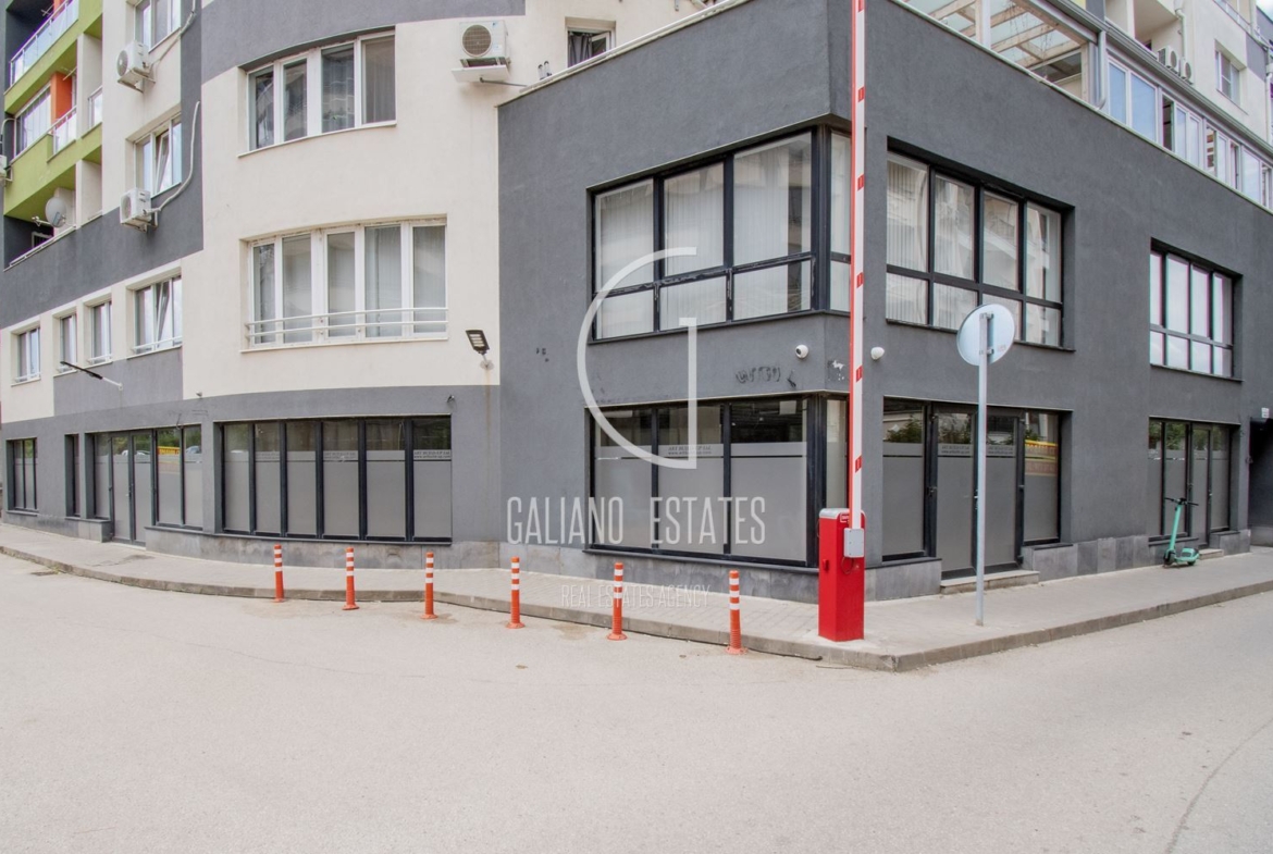 Офис на партерно ниво до х-л Вега - 0