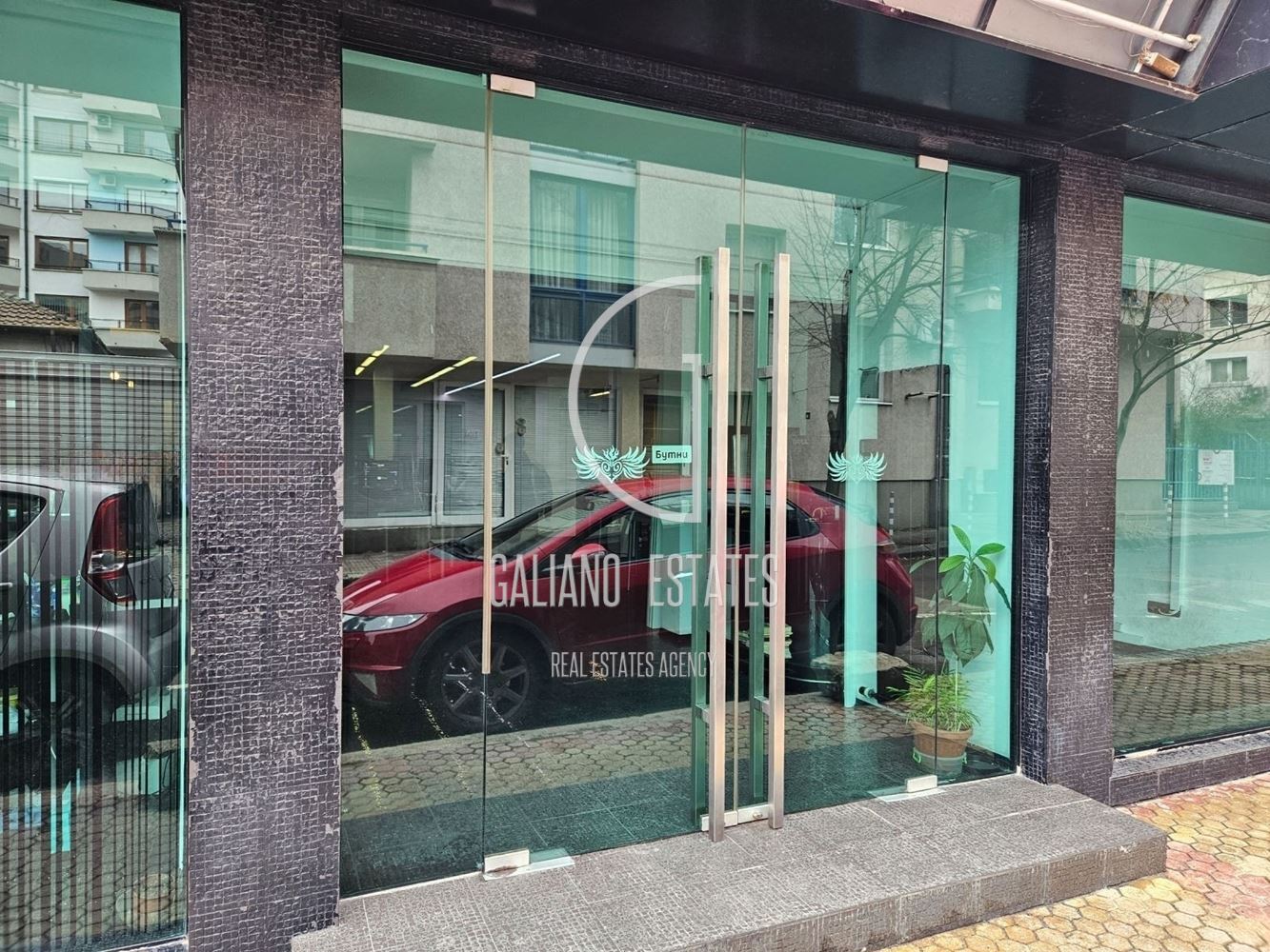 Търговско помещение до Южен парк - 0