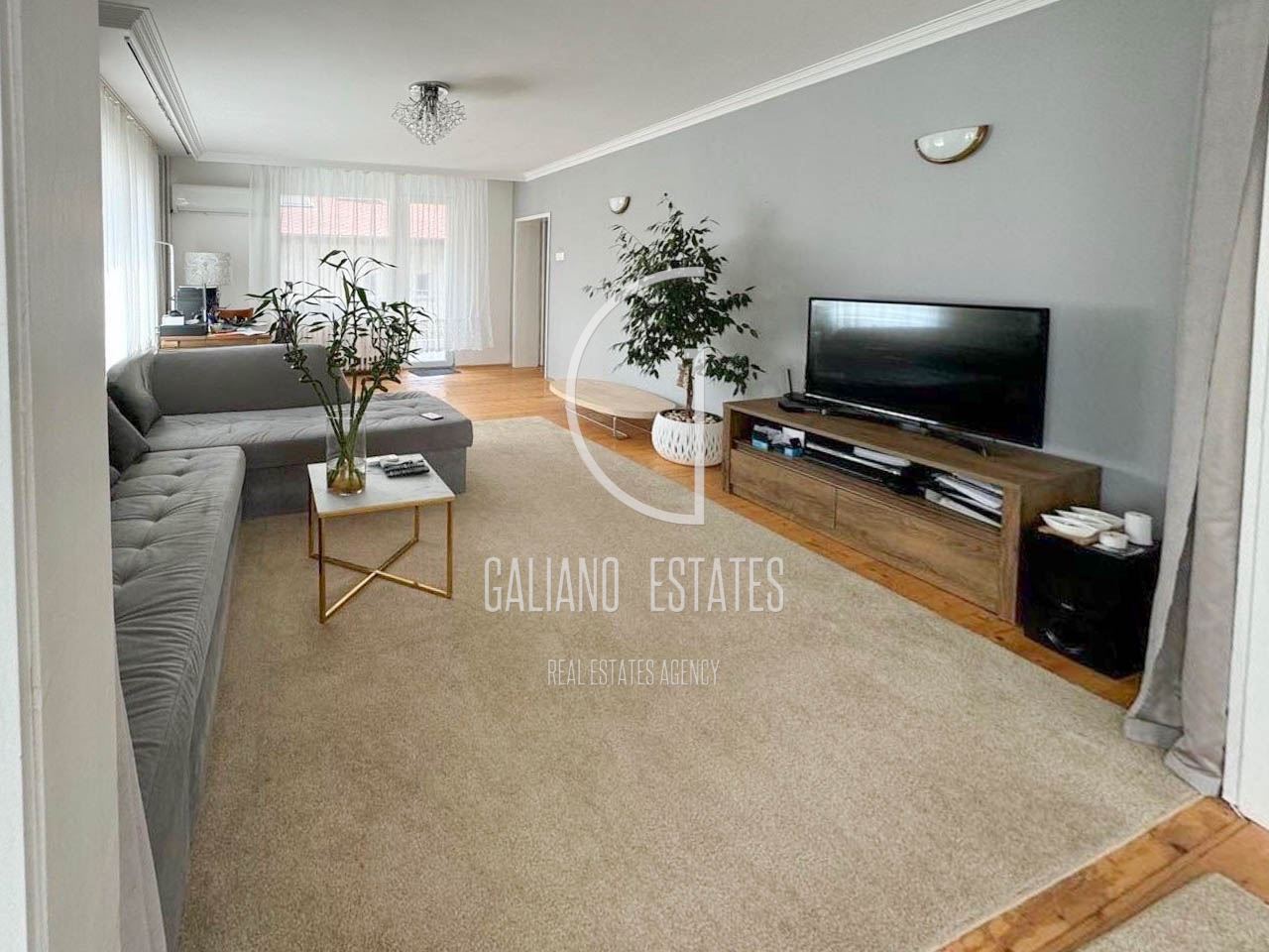 Просторен тристаен апартамент в кв. Драгалевци-0 Просторен тристаен апартамент в кв. Драгалевци - 0