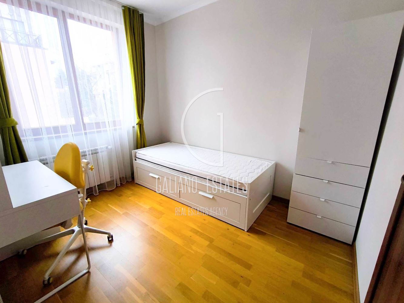 Уютен тристаен апартамент в затворен комплекс в кв. Драгалевци-0 Уютен тристаен апартамент в затворен комплекс в кв. Драгалевци - 0