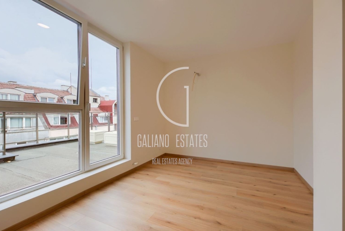 Слънчев тристаен апартамент в кв. Манастирски ливади - запад - 0