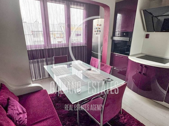 Отличен тристаен апартамент в жк. Мласот 4 - 0