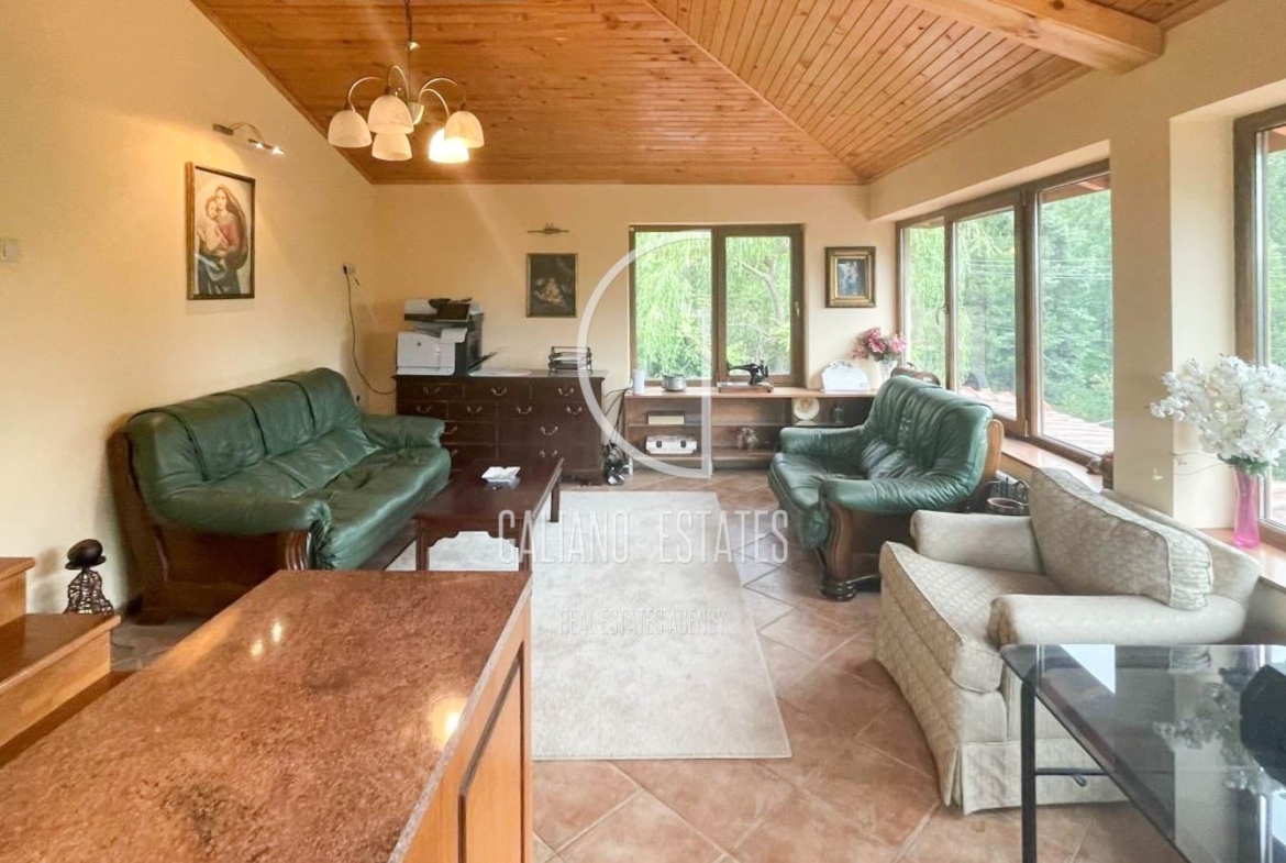 Стилна къща по наем в с. Бистрица - 0