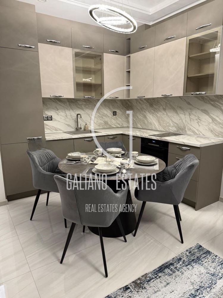 ДВустаен апартамент в кв. Кръстова вада - 0