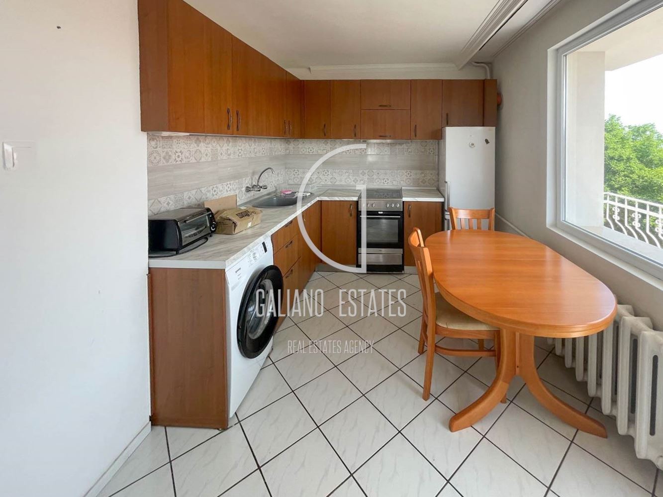 Просторен тристаен апартамент в кв. Драгалевци-0 Просторен тристаен апартамент в кв. Драгалевци - 0