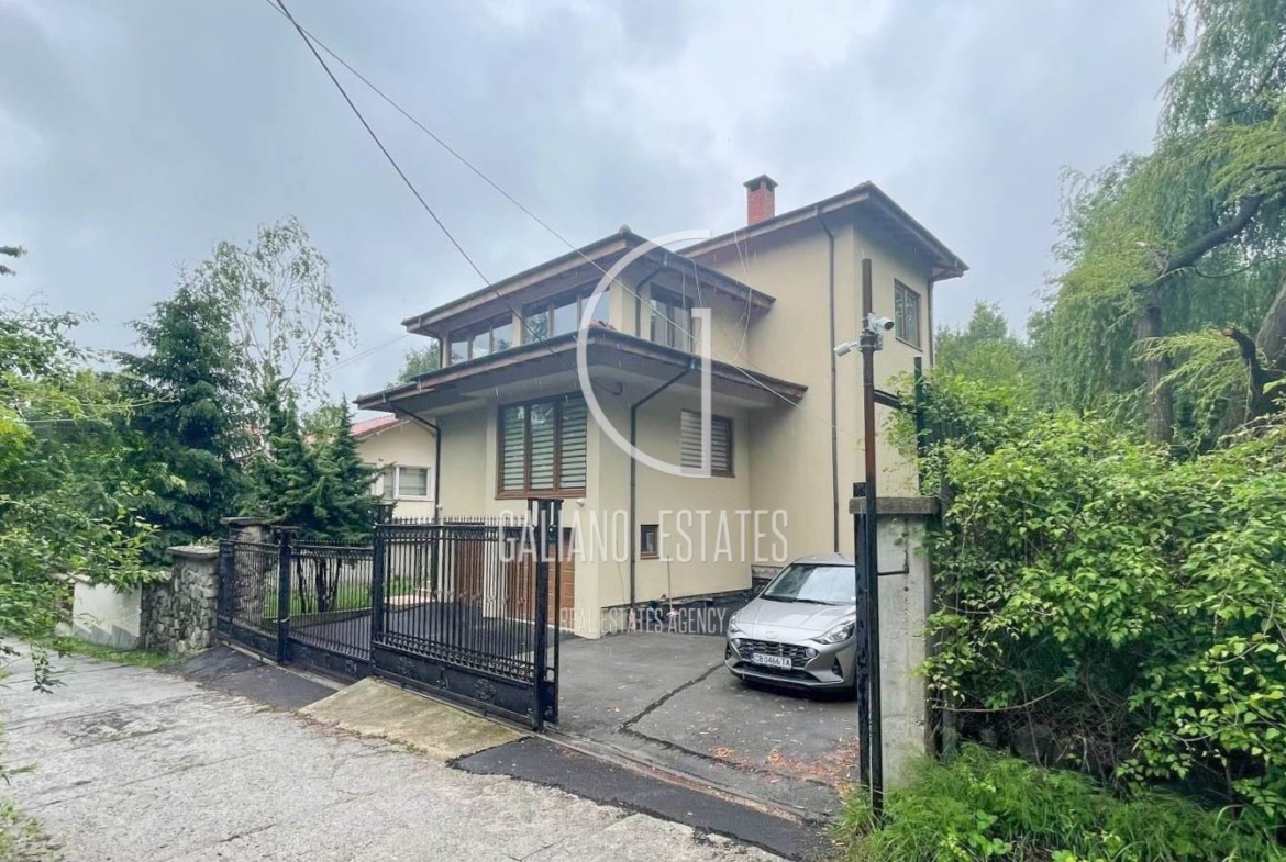 Стилна къща по наем в с. Бистрица - 0