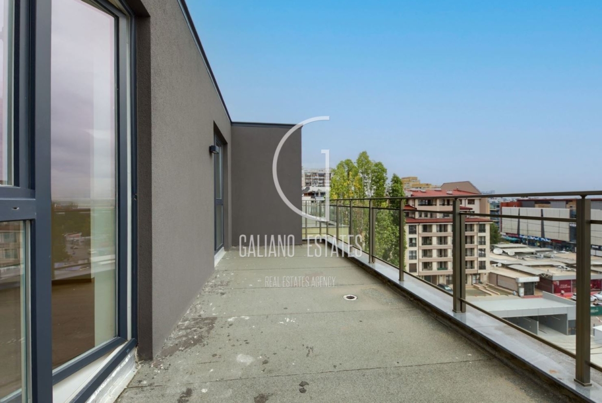 Слънчев тристаен апартамент в кв. Манастирски ливади - запад - 0