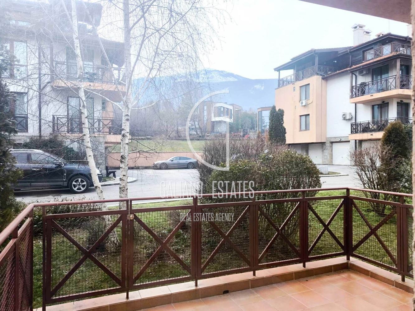 Уютен тристаен апартамент в затворен комплекс в кв. Драгалевци-0 Уютен тристаен апартамент в затворен комплекс в кв. Драгалевци - 0