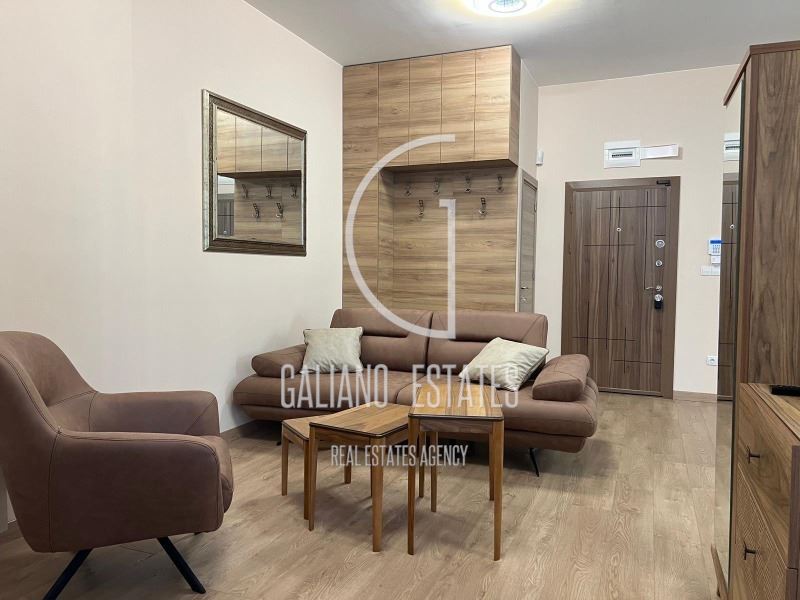 Тристаен апартамент до Южен парк - 0