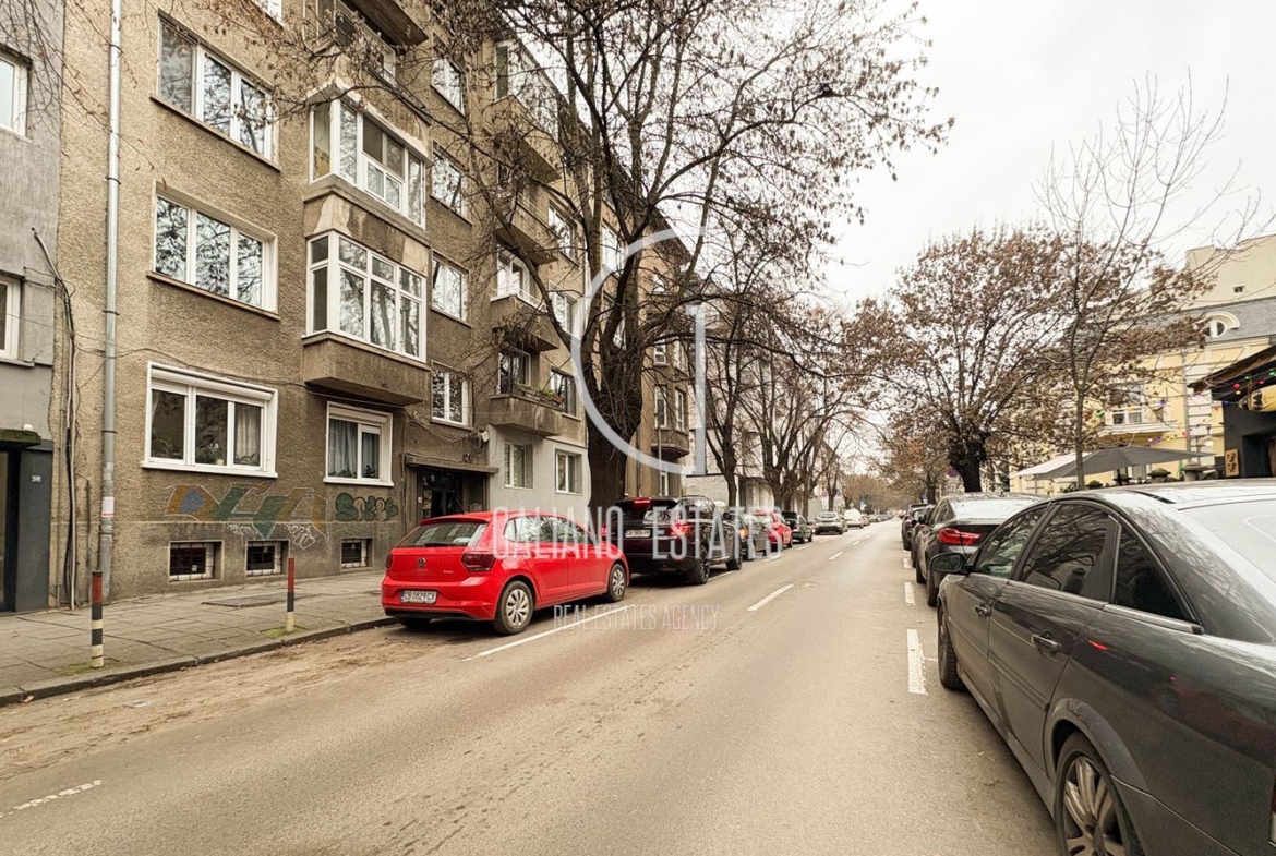 Луксозен апартамент на ул. Оборище - 0