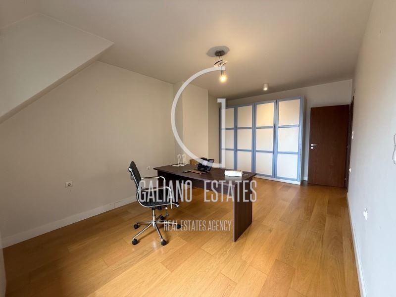 Четиристаен апартамент в кв. Стрелбище - 0