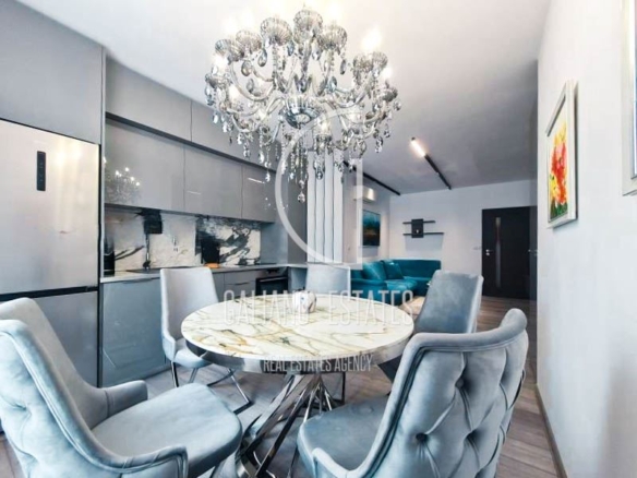 Луксозен тристаен апартамент в кв. Кръстова вада - 0