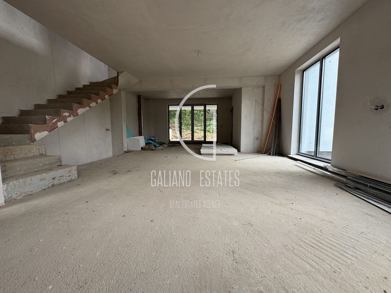 Модерна еднофамилна къща в с. Драгичево - 0