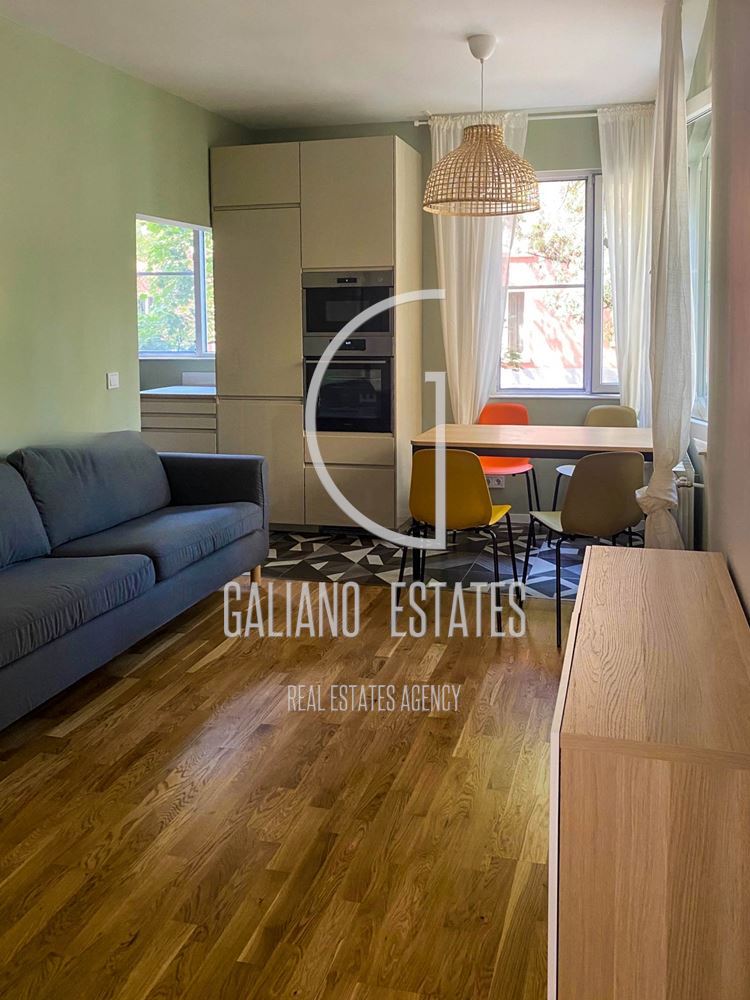 Ремонтиран и обзаведен тристаен апартамент на ул. „Оборище“ - 0