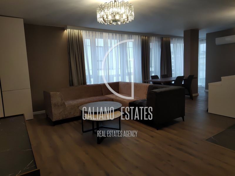 Четиристаен апартамент в кв. Кръстова вада - 0