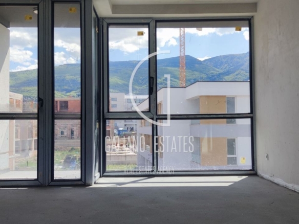 Тристаен апартамент в кв. Малинова долина - 0