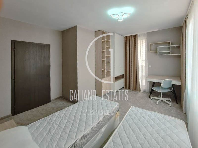 Луксозен тристаен апартамент в кв. Кръстова вада - 0