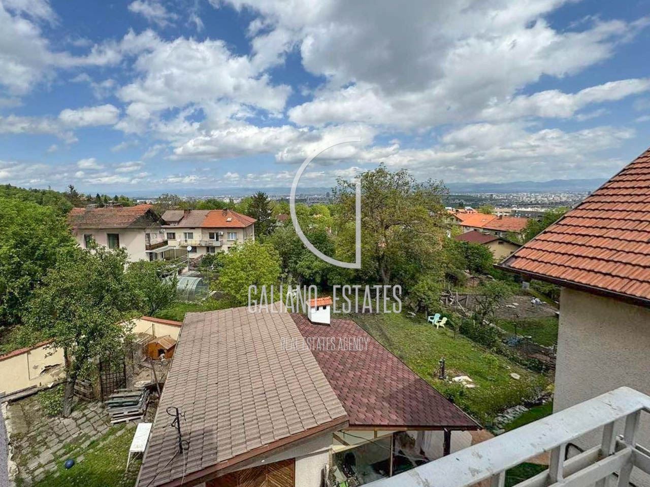 Просторен тристаен апартамент в кв. Драгалевци-0 Просторен тристаен апартамент в кв. Драгалевци - 0