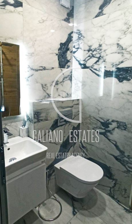 Луксозен тристаен апартамент в кв. Кръстова вада - 0