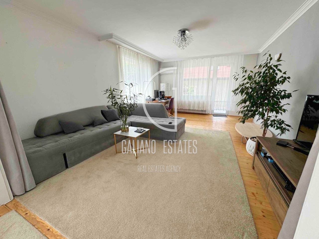 Просторен тристаен апартамент в кв. Драгалевци-0 Просторен тристаен апартамент в кв. Драгалевци - 0