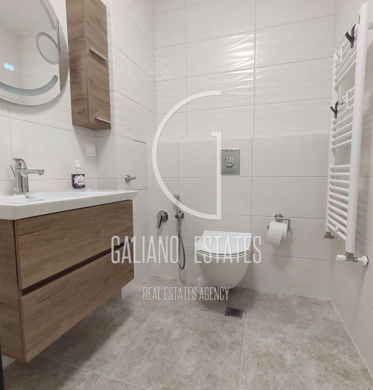 Стилен двустаен апартамент в кв. Кръстова вада - 0