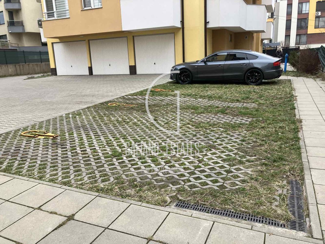 Тристаен апартамент в кв. Манастирски ливади - 0