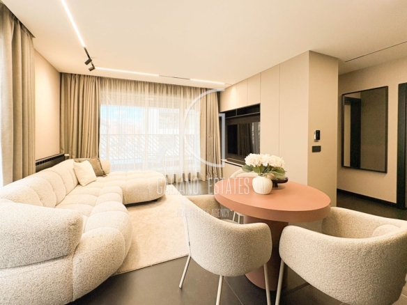 Премиум двустаен апартамент в затворен комплекс - 0